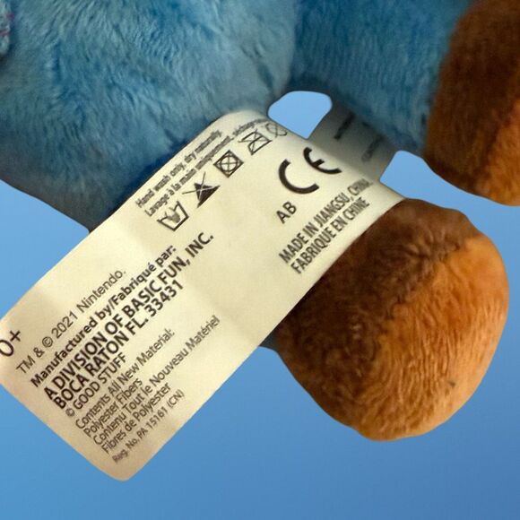 NWT Super Mario Bros Mario Plush Stuffed Doll Toy Official Nintendo - Picture 5 of 5